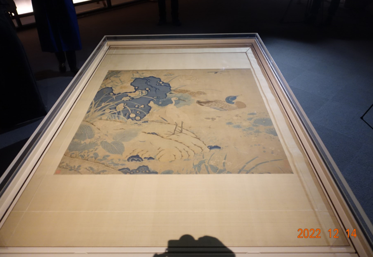 上海博物館《蓮塘乳鴨圖》展柜安裝現場(chǎng)