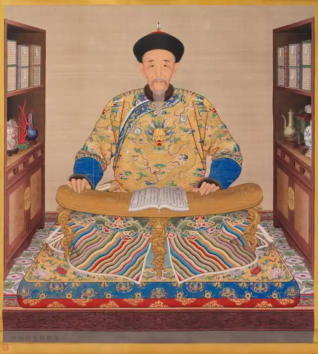 清康熙書(shū)房坐像（國家博物館供圖）克里克展柜