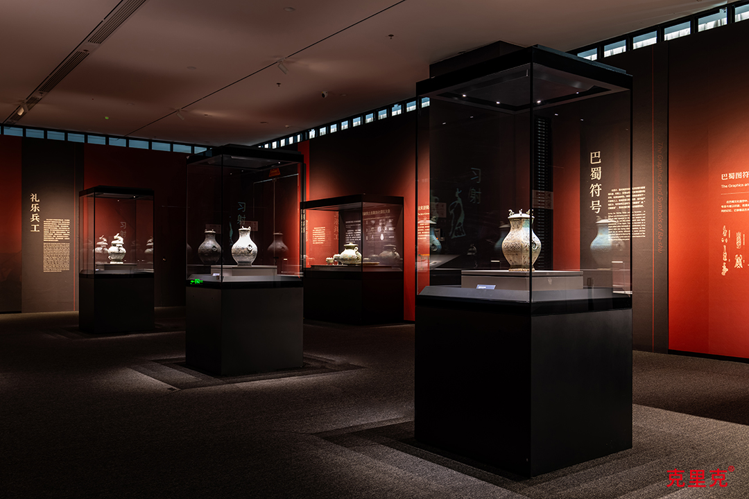 三星堆與金沙的神秘魅力再現_克里克展柜